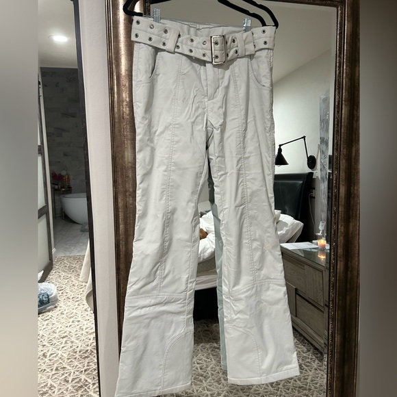 Size 8 women’s ski pants - Picture 6 of 6